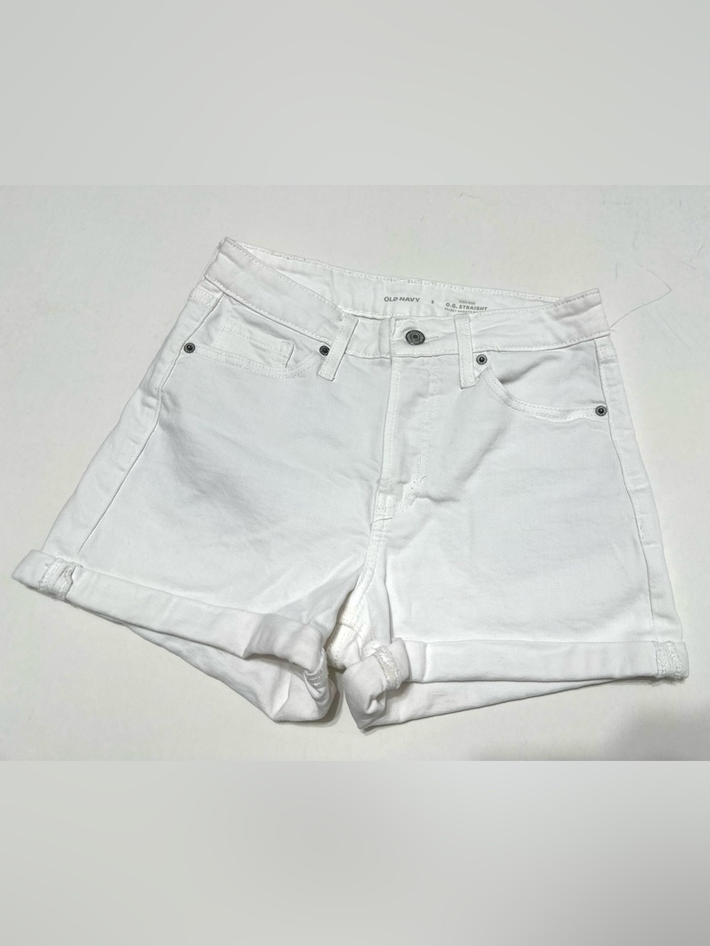 Old Navy white High-Rise O.G. Straight SECRET-SMOOTH POCKETS shorts rolled hem 2
